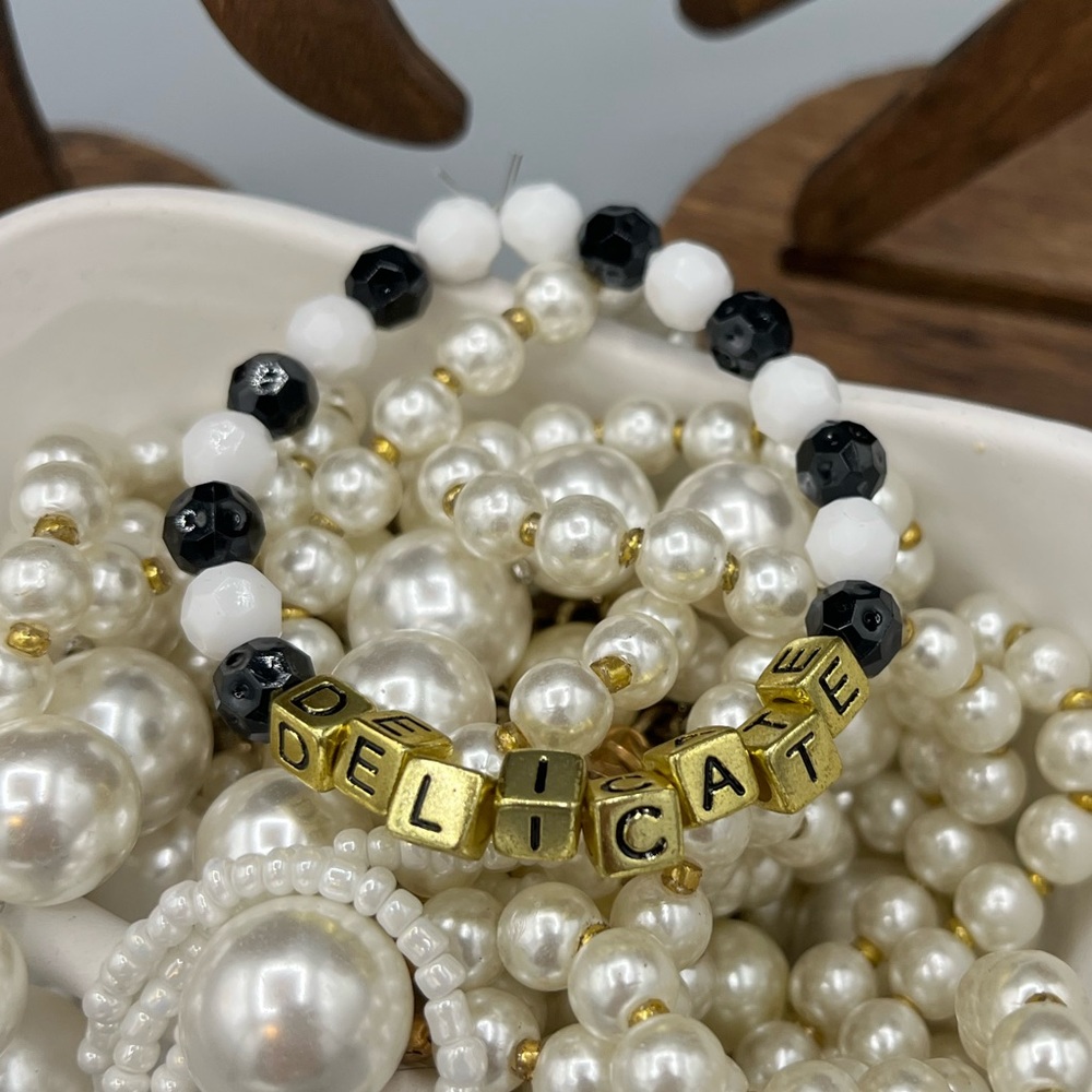 Delicate bracelet